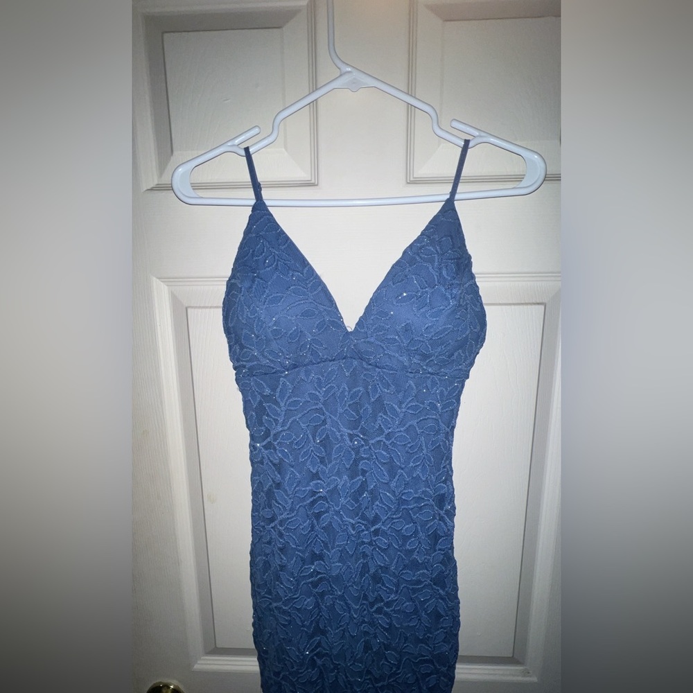Lace Mesh Plunge Neck Formal Dress